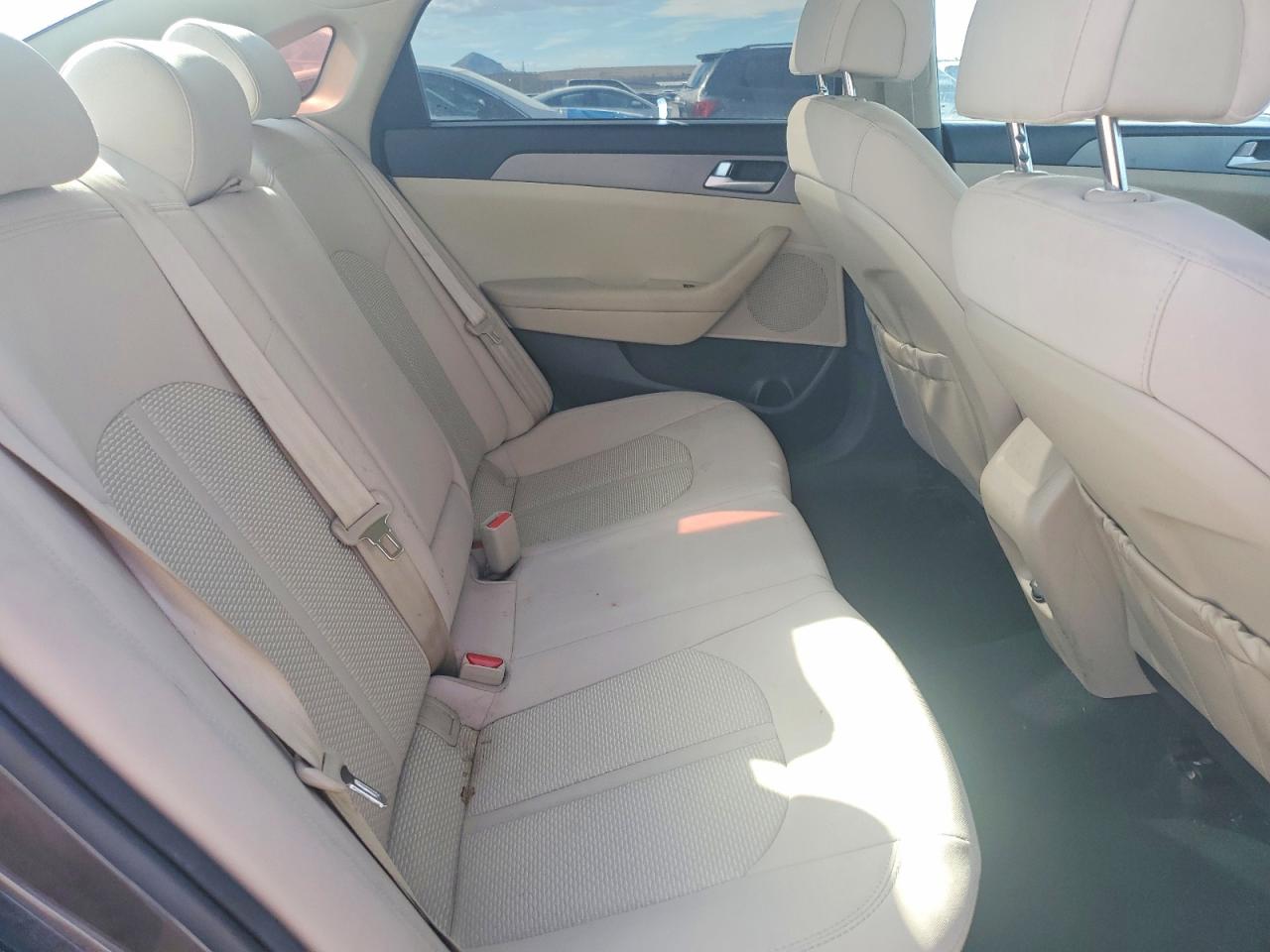 2015 HYUNDAI SONATA SE photo 10
