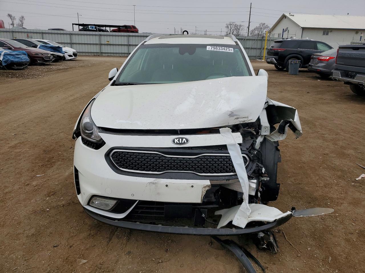 2017 KIA NIRO TOURING photo 5