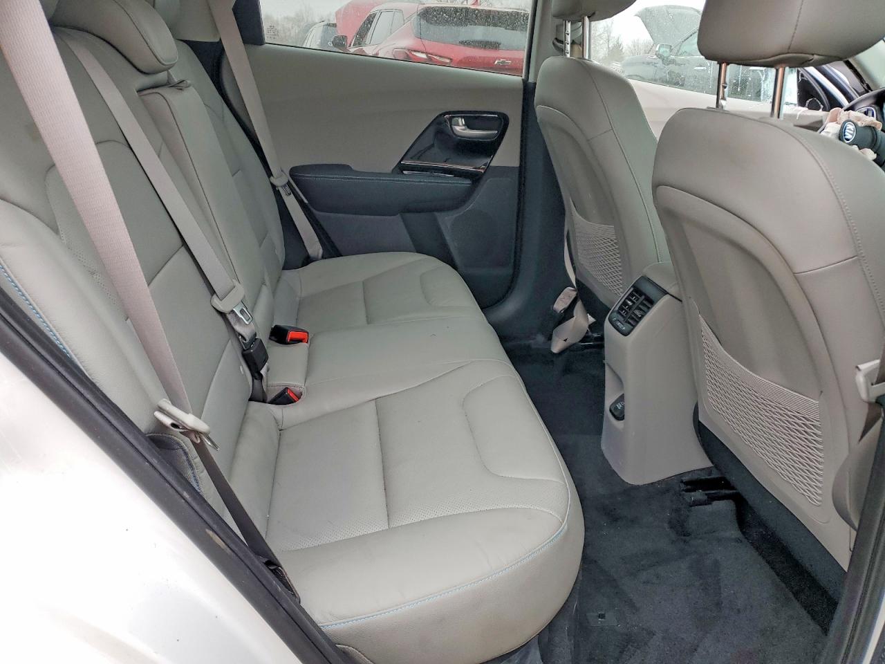 2017 KIA NIRO TOURING photo 11