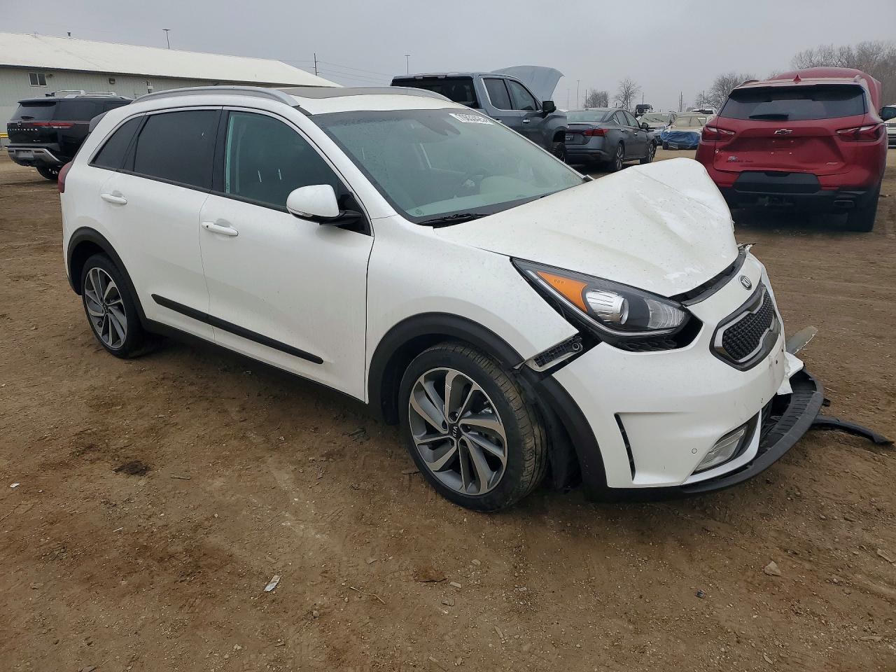 2017 KIA NIRO TOURING photo 4