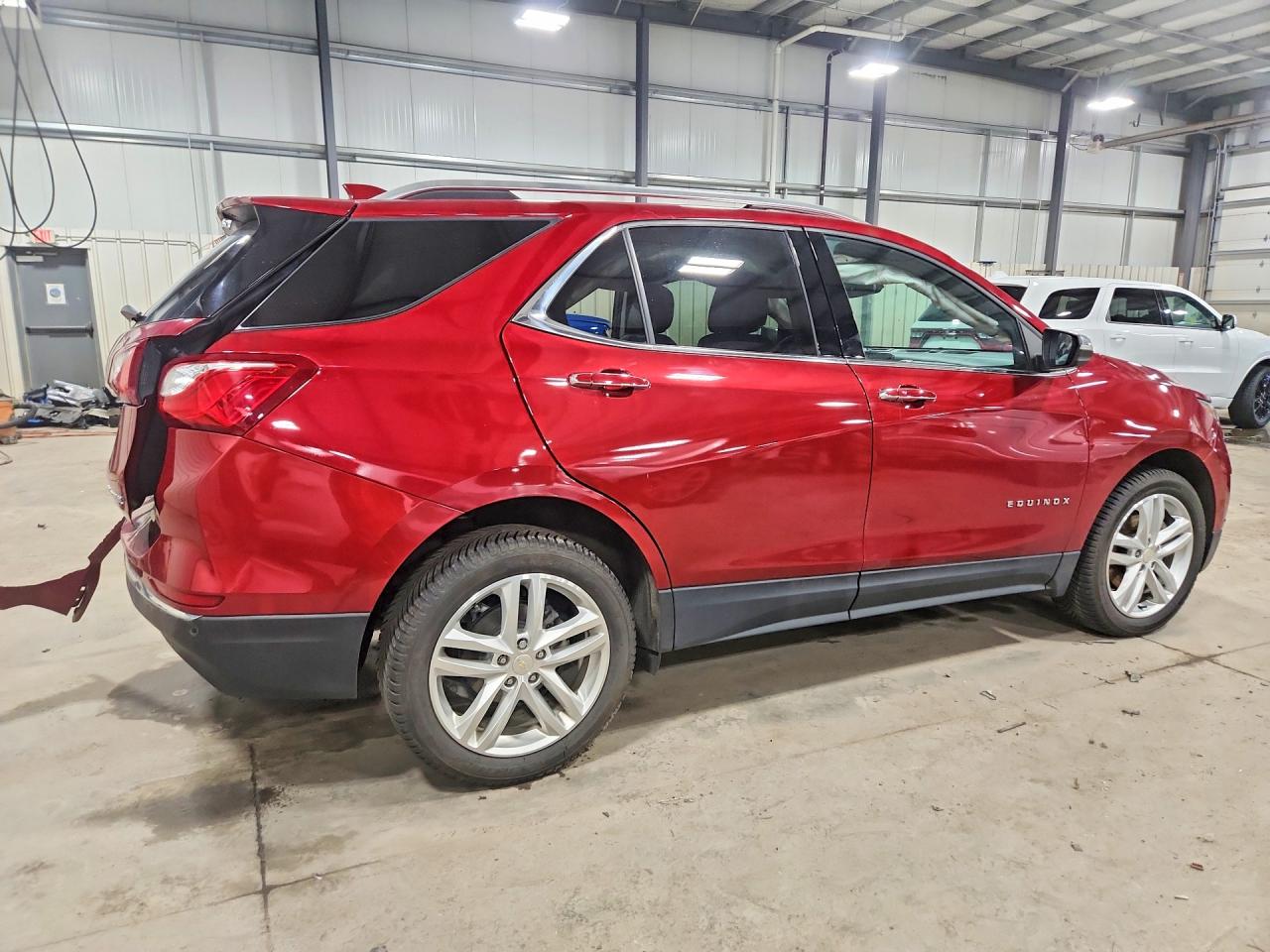 2020 CHEVROLET EQUINOX PREMIER photo 3