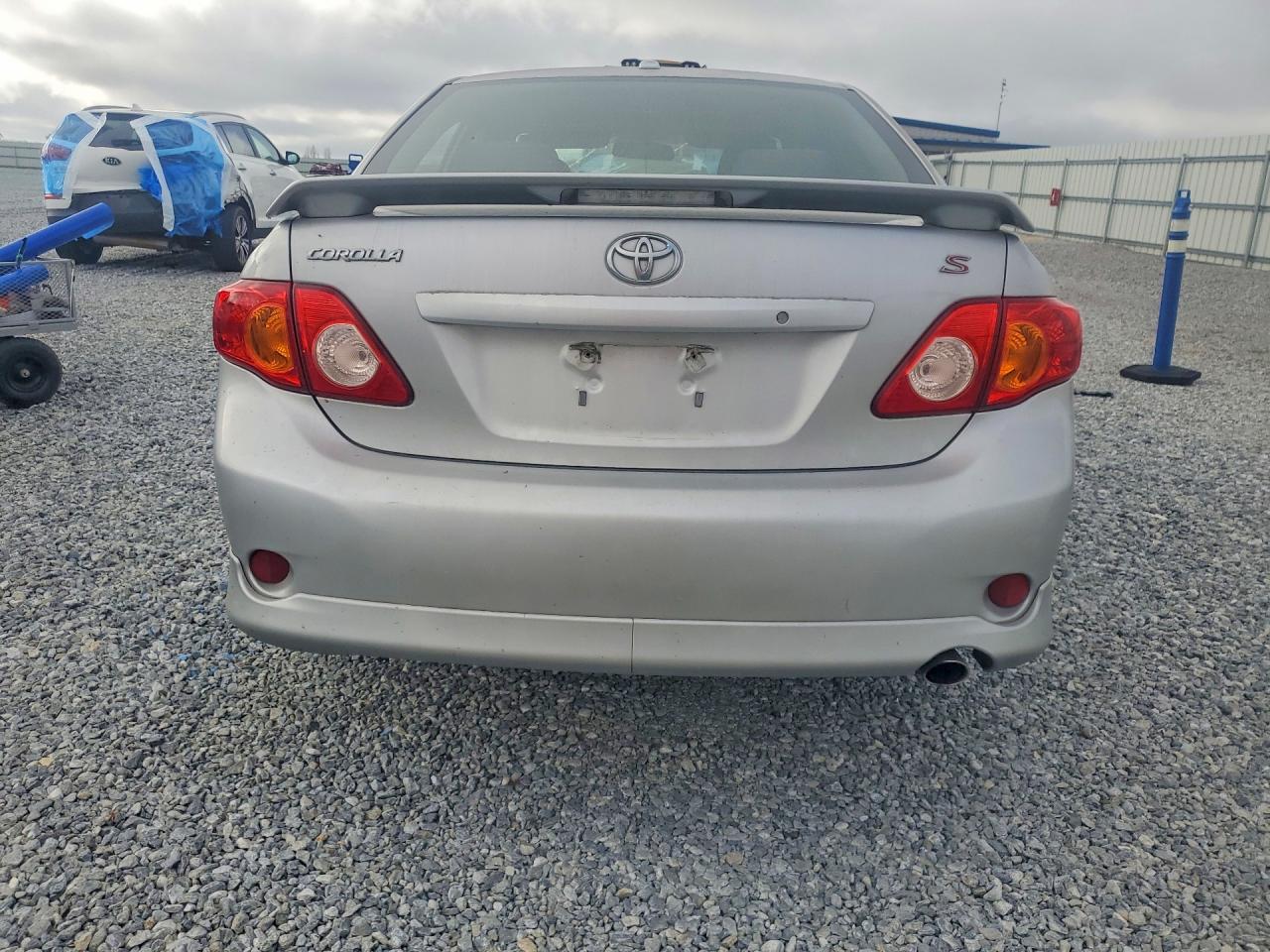 2010 TOYOTA COROLLA S photo 16