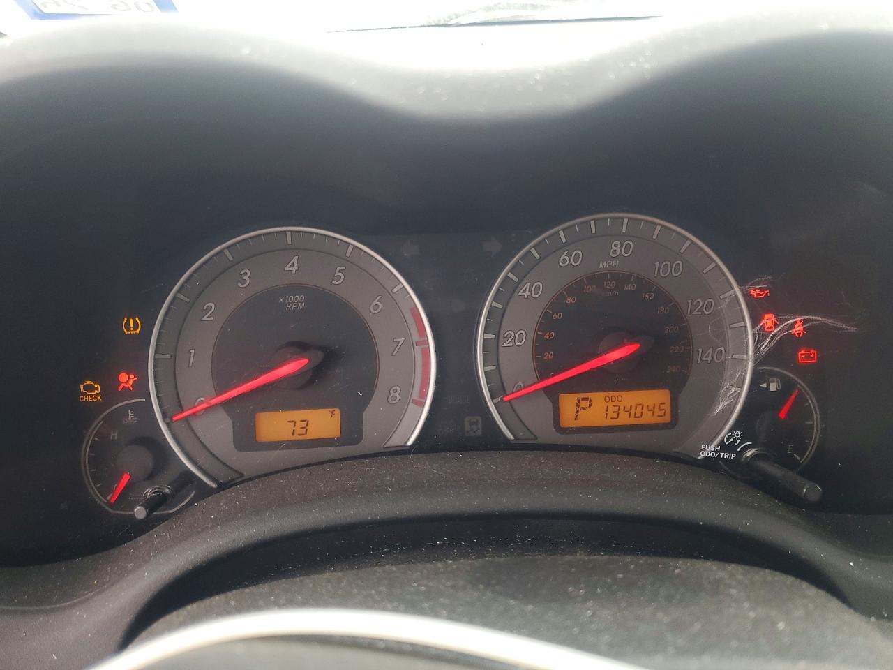 2010 TOYOTA COROLLA S photo 25