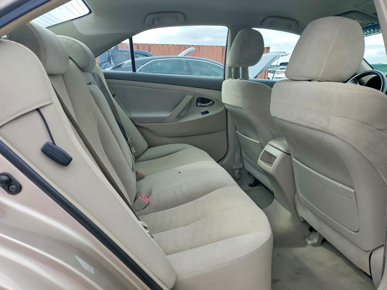2008 TOYOTA CAMRY LE photo 28
