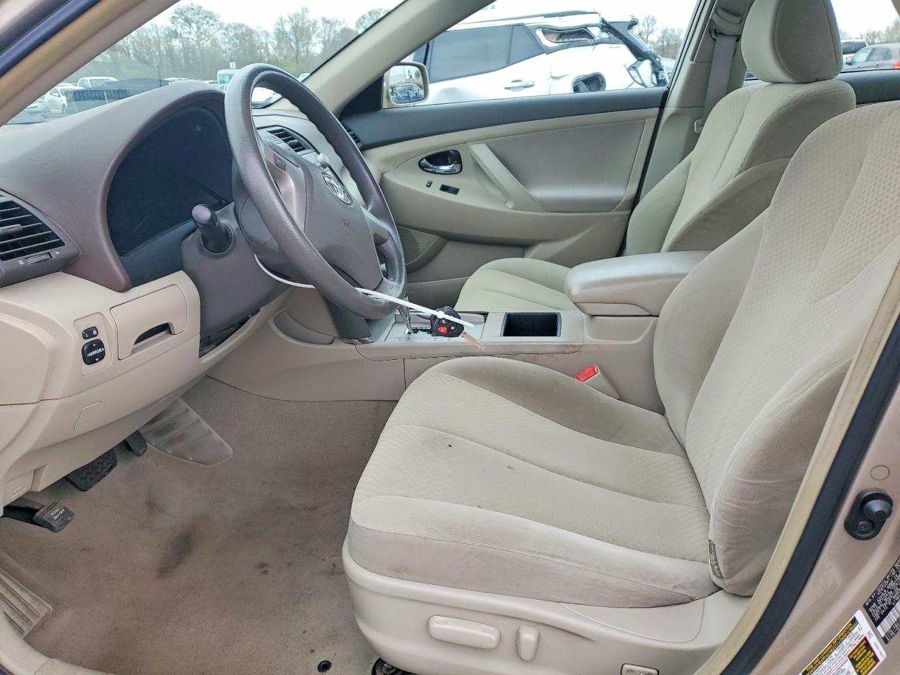 2008 TOYOTA CAMRY LE photo 19