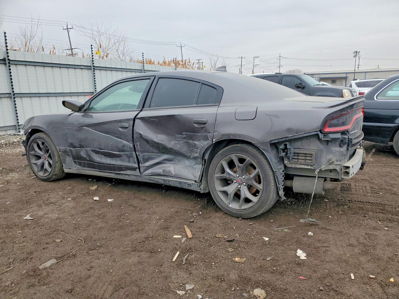 2017 DODGE CHARGER R photo 3