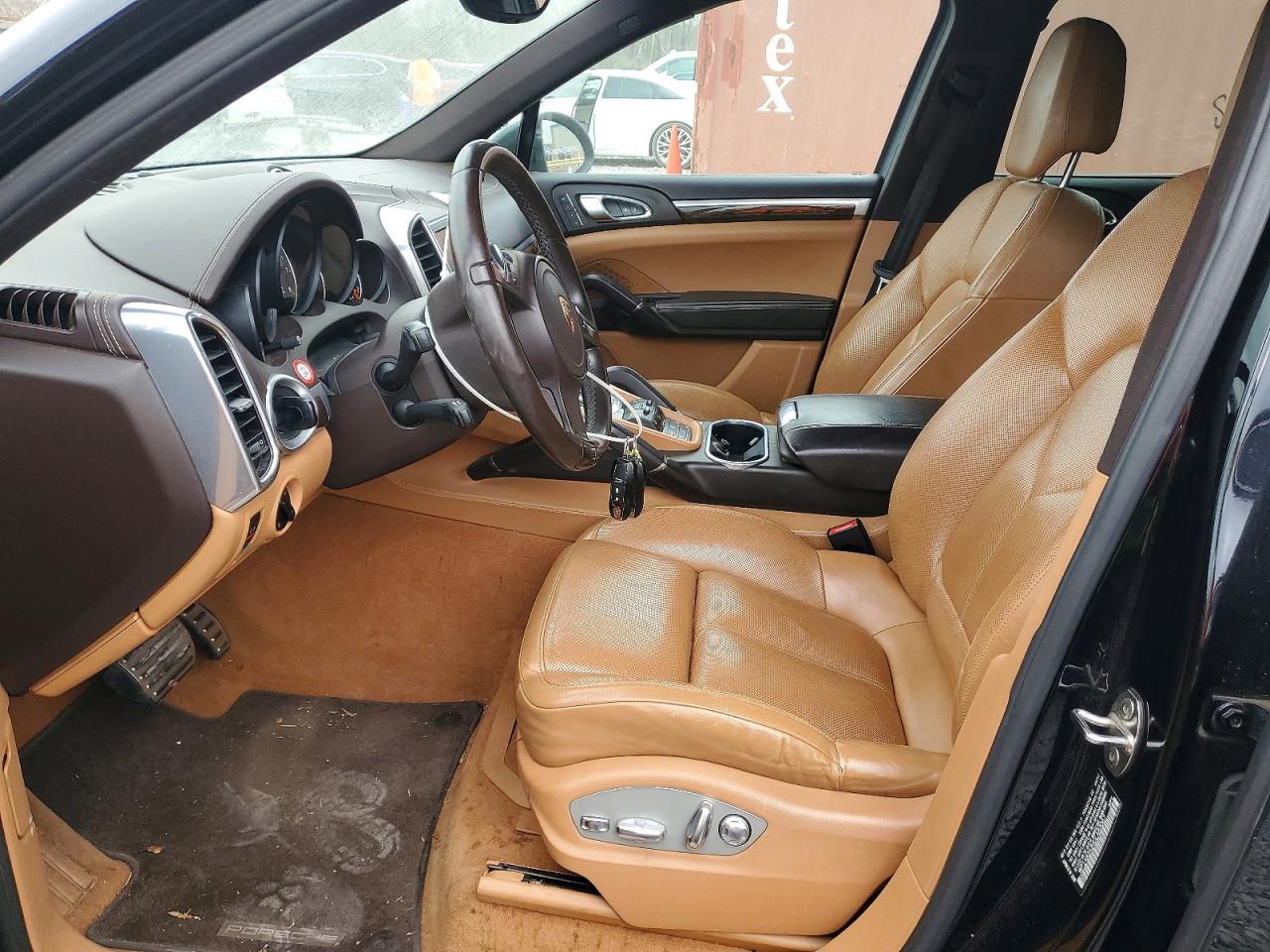 2013 PORSCHE CAYENNE S photo 7