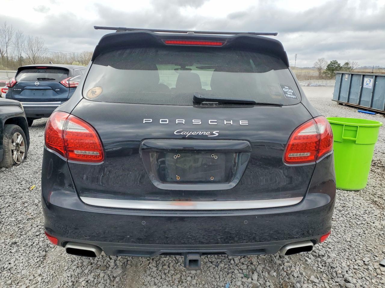 2013 PORSCHE CAYENNE S photo 6