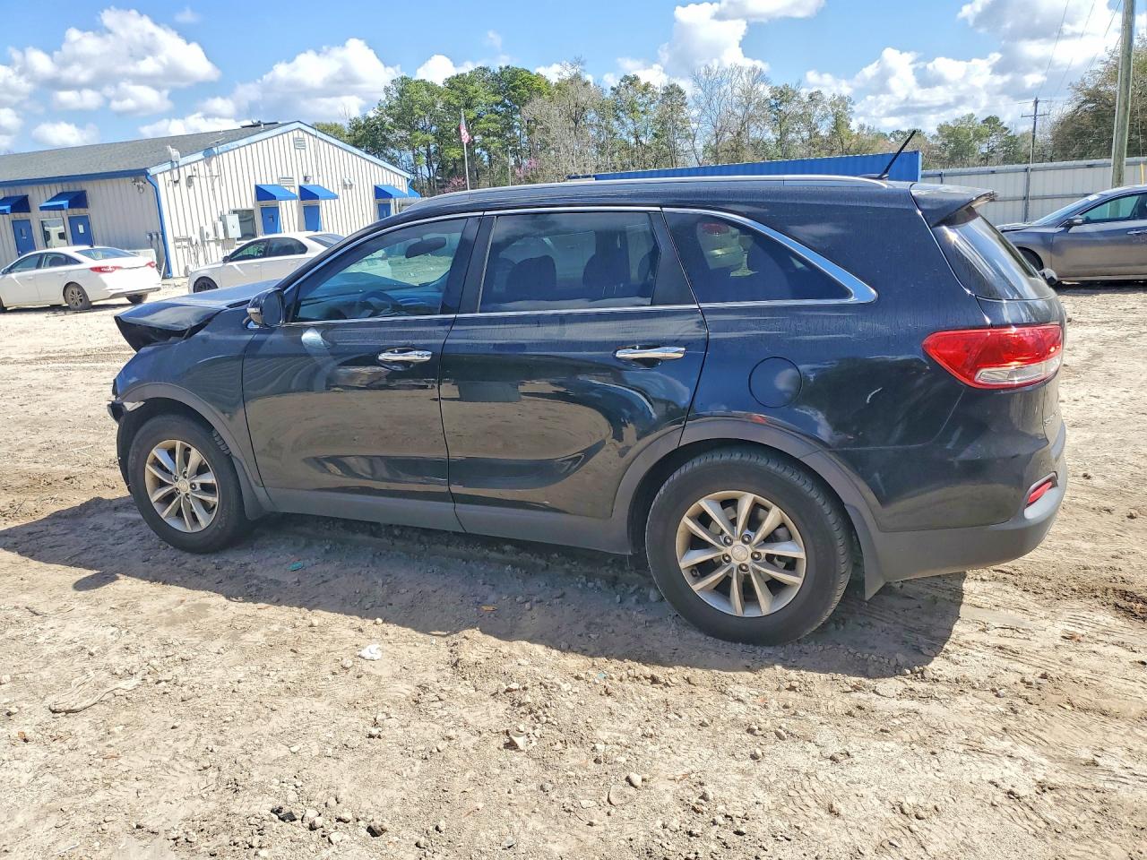 2017 KIA SORENTO LX V6 photo 4
