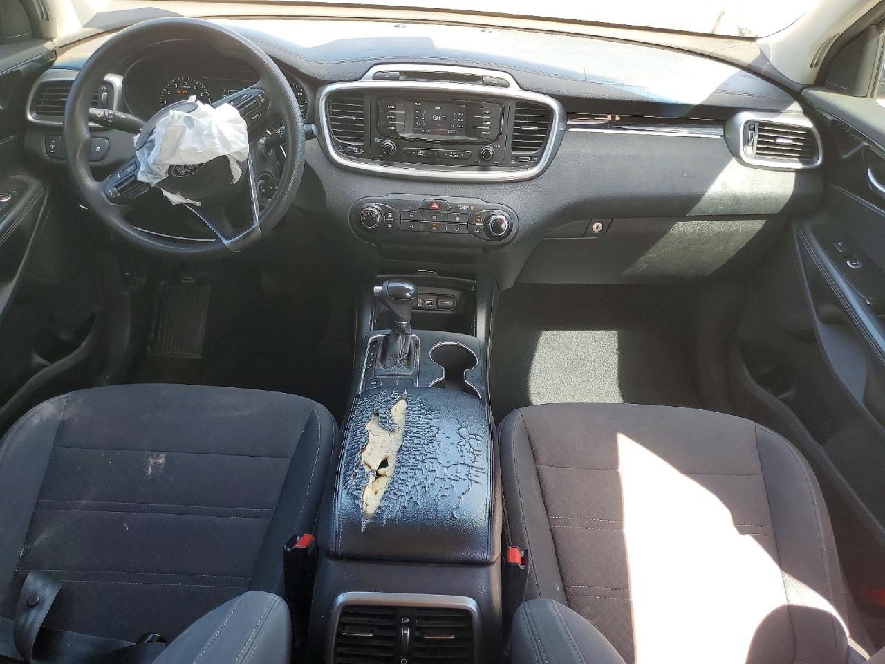 2017 KIA SORENTO LX V6 photo 22
