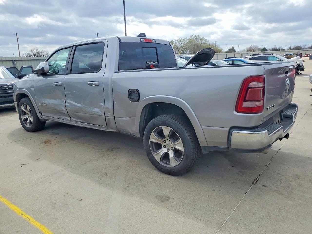 2019 RAM 1500 LARAMIE photo 2