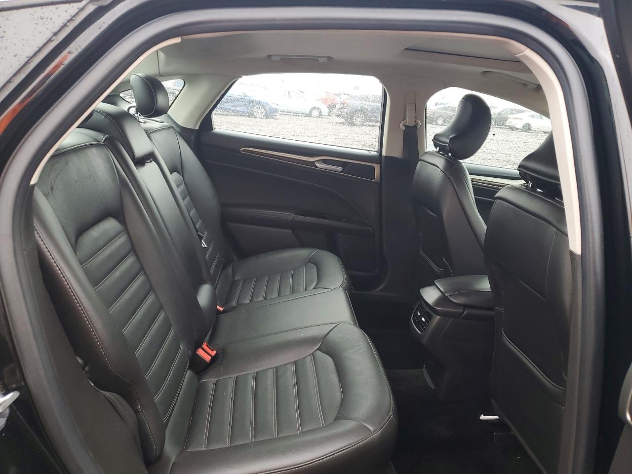 2016 FORD FUSION SE photo 10