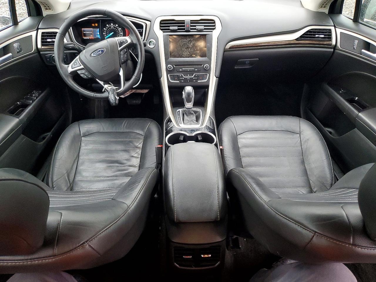 2016 FORD FUSION SE photo 8
