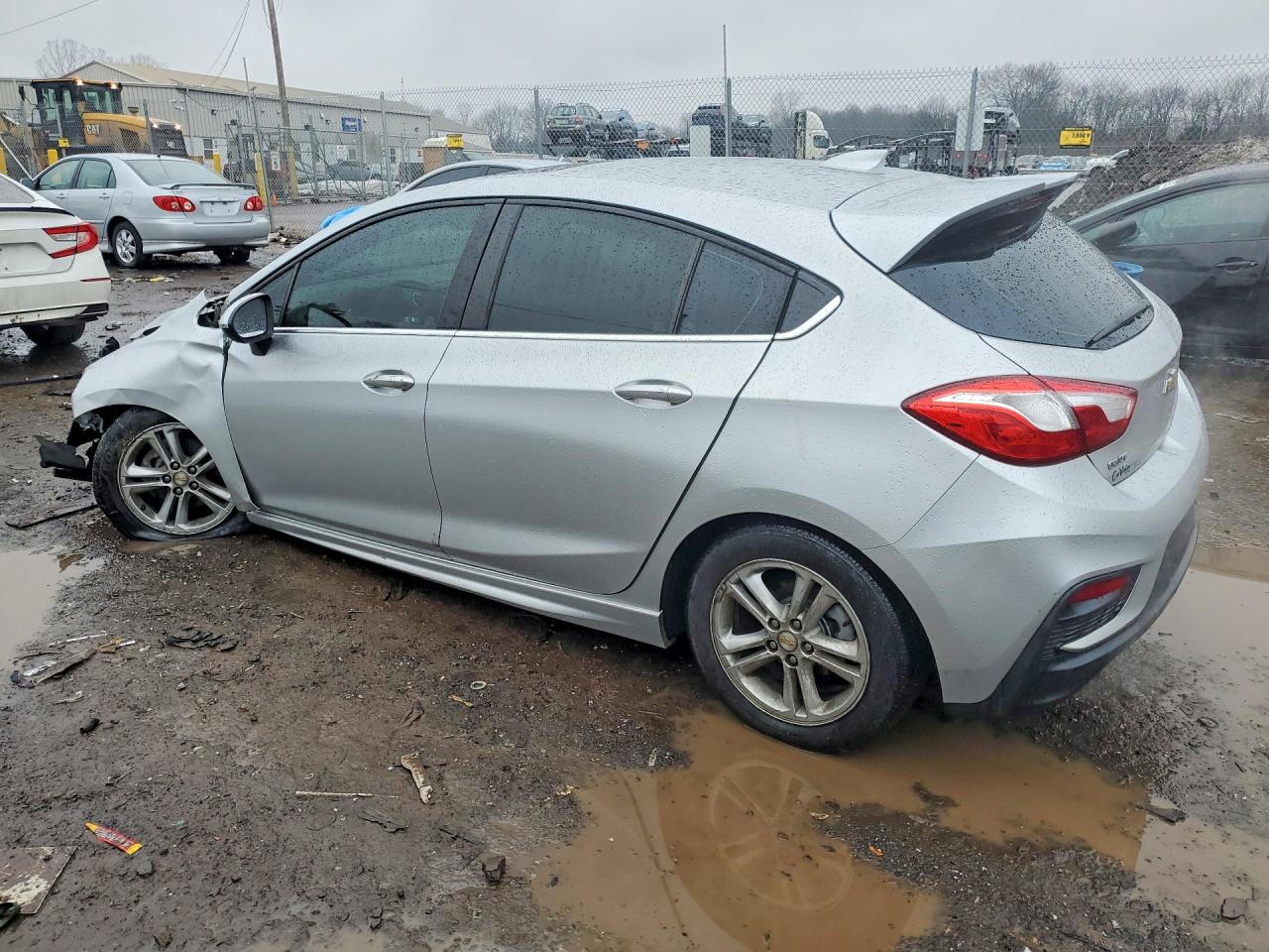 2017 CHEVROLET CRUZE LT photo 3