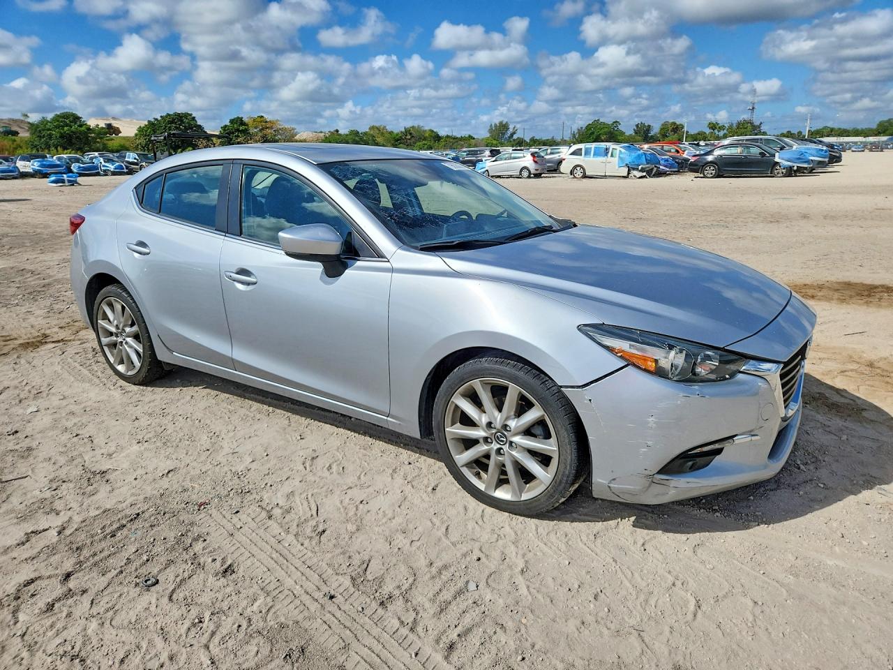 2017 MAZDA 3 GRAND TOURING photo 4