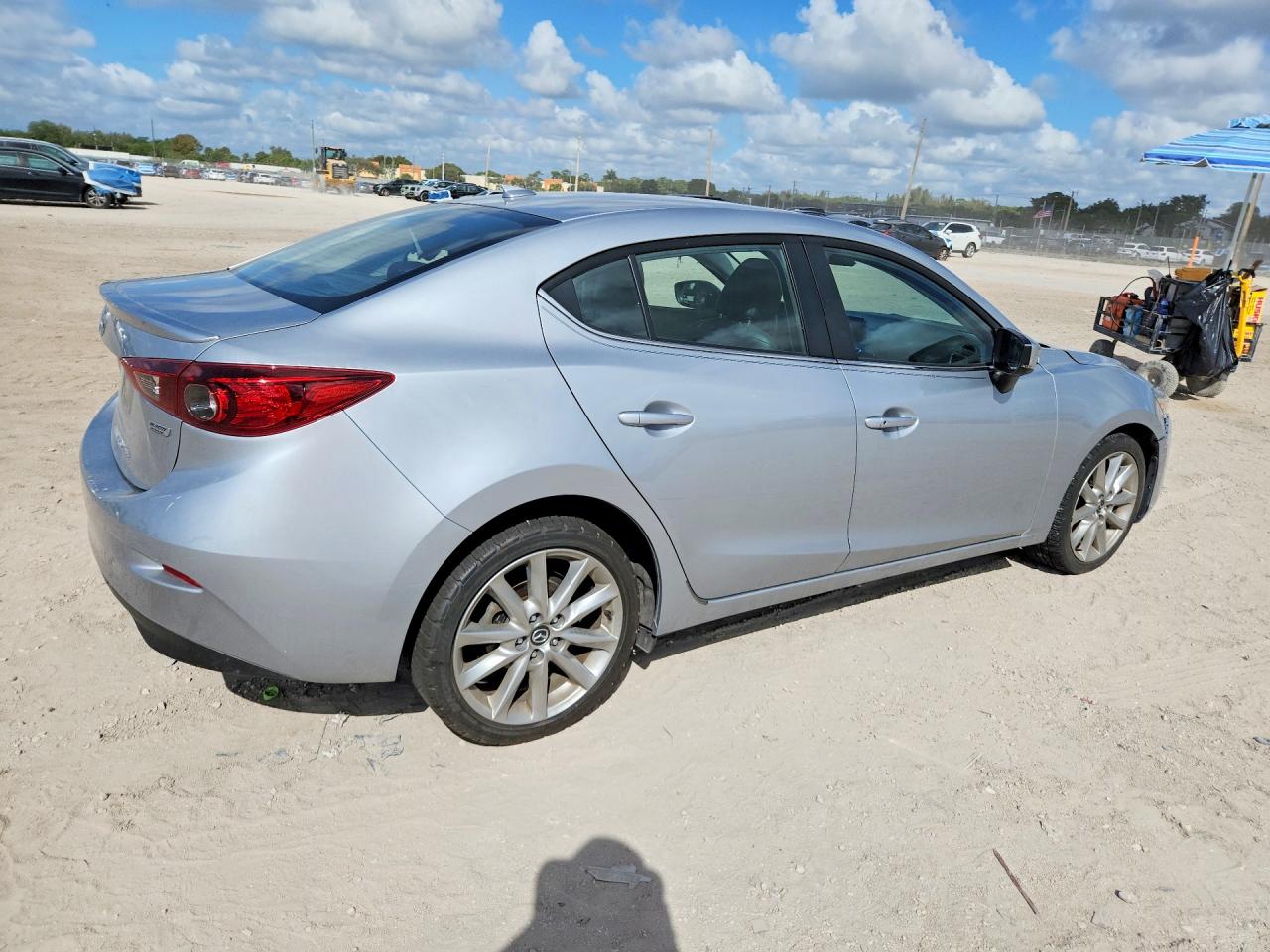 2017 MAZDA 3 GRAND TOURING photo 3