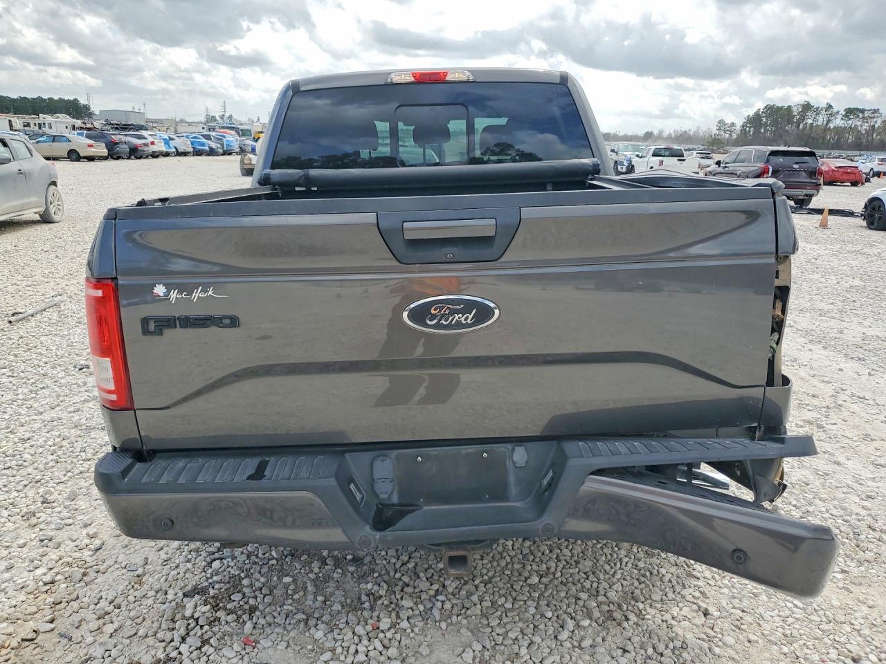 2015 FORD F150 SUPERCREW photo 11