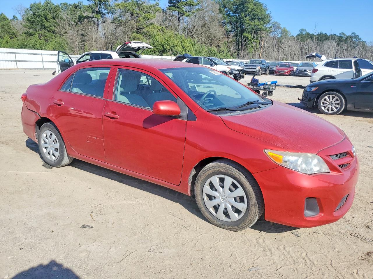 2013 TOYOTA COROLLA L photo 4