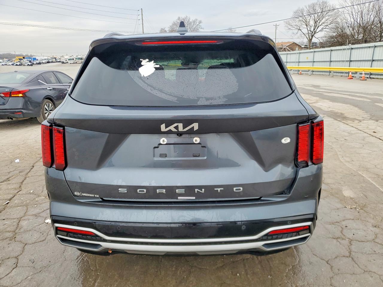 2022 KIA SORENTO S photo 11