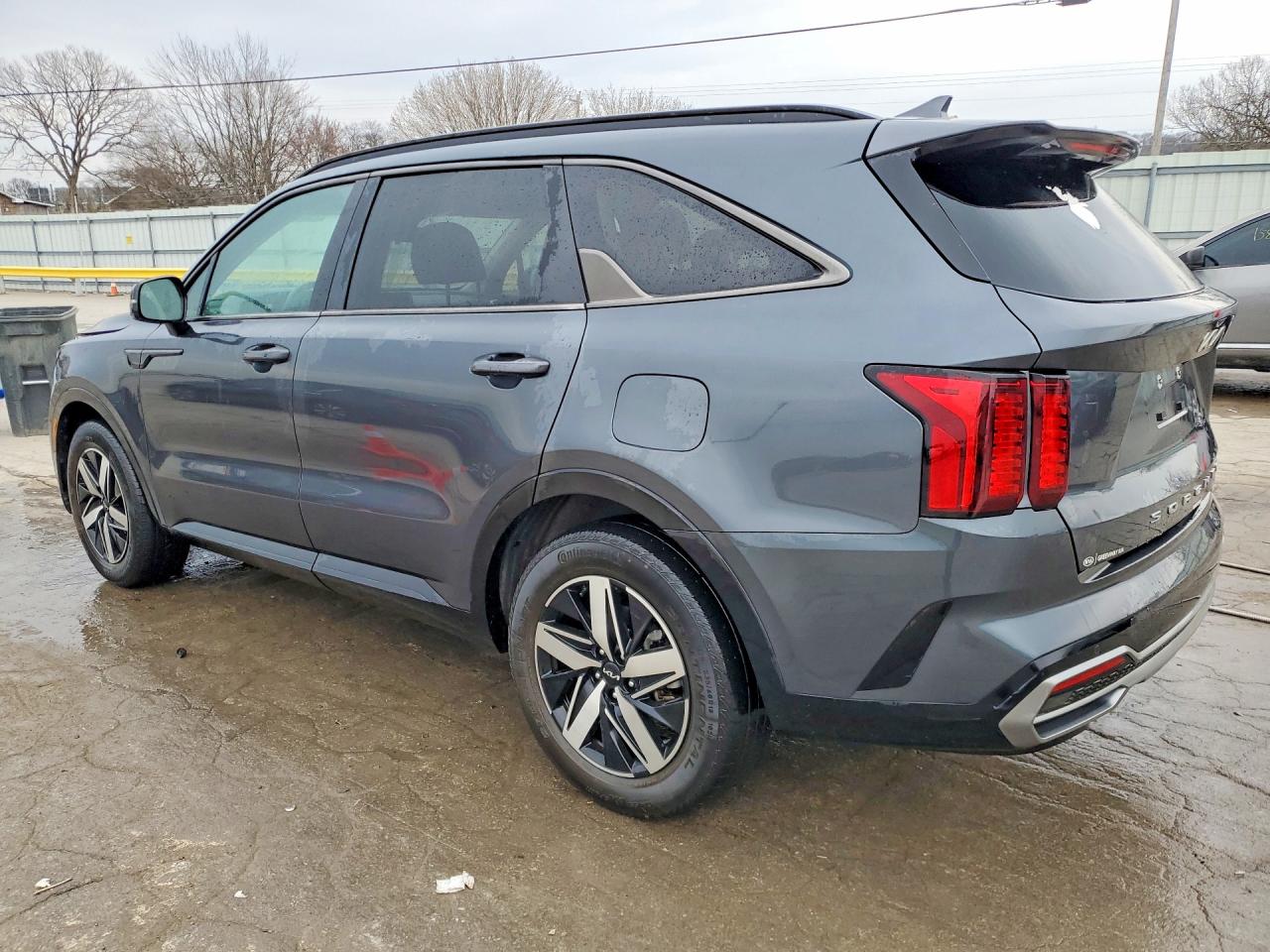 2022 KIA SORENTO S photo 3