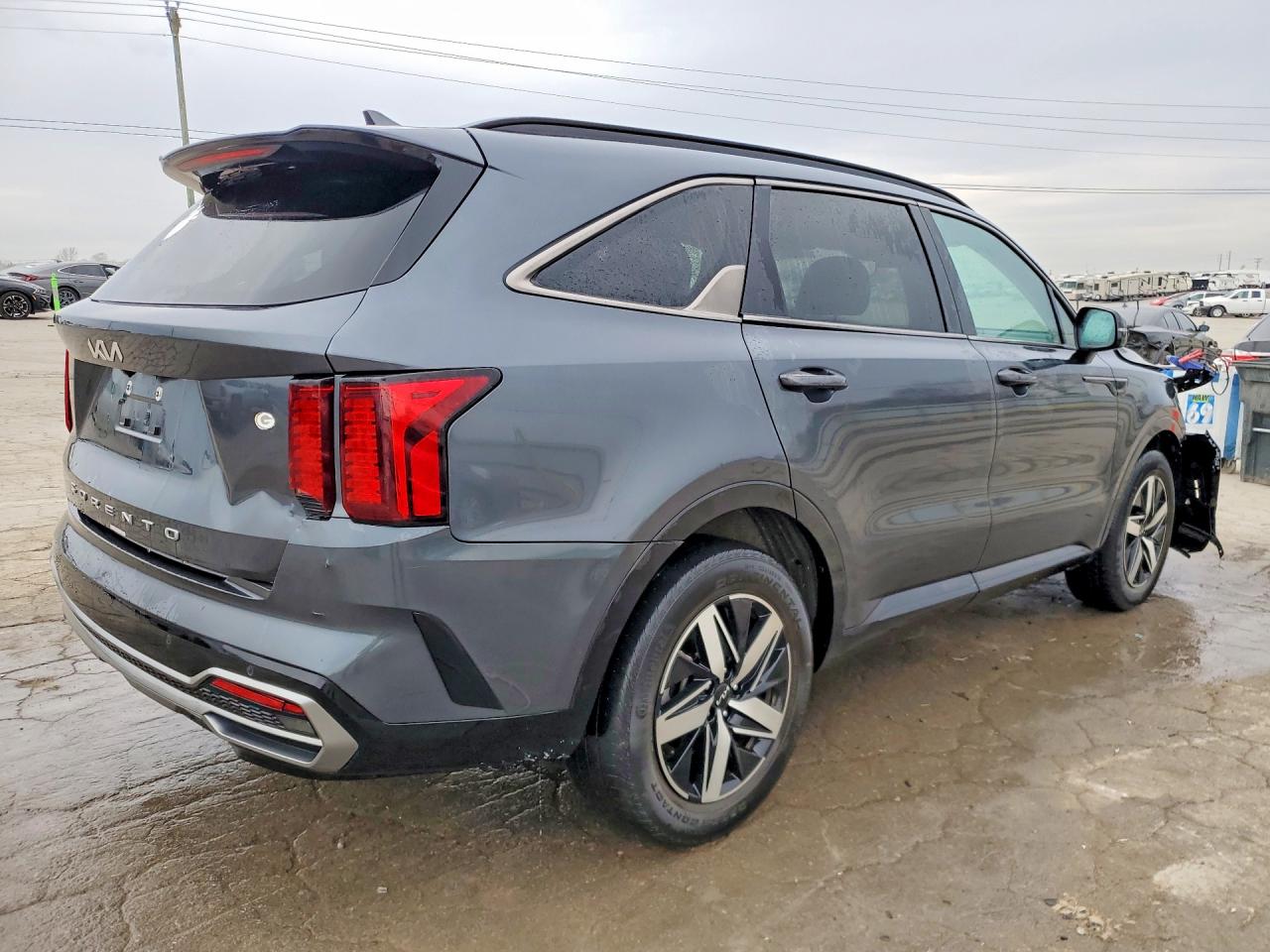 2022 KIA SORENTO S photo 5