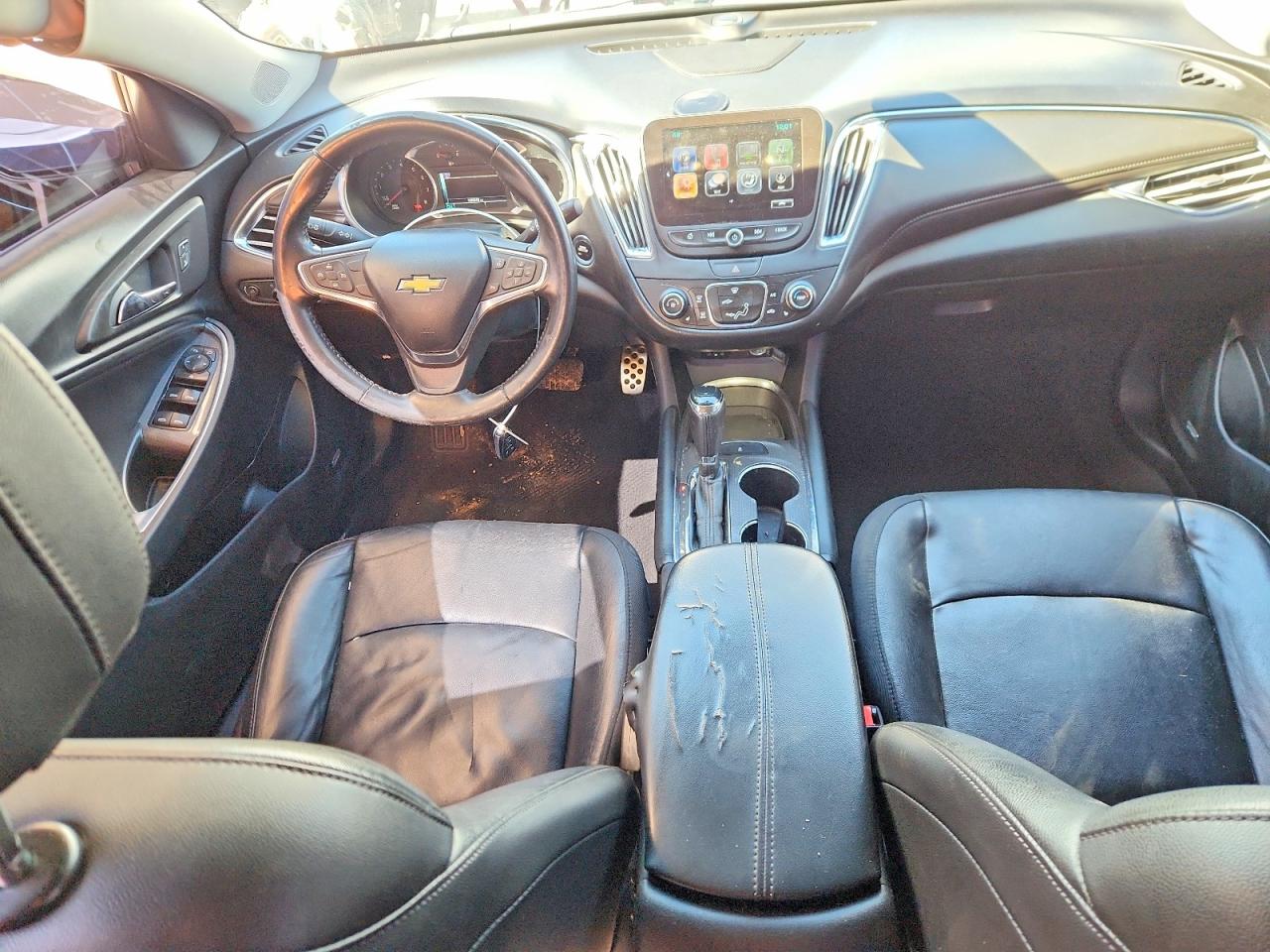 2017 CHEVROLET MALIBU LT photo 8