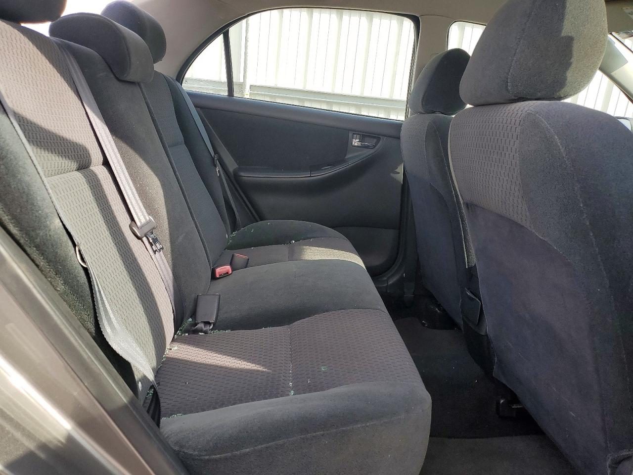 2005 TOYOTA COROLLA S photo 19