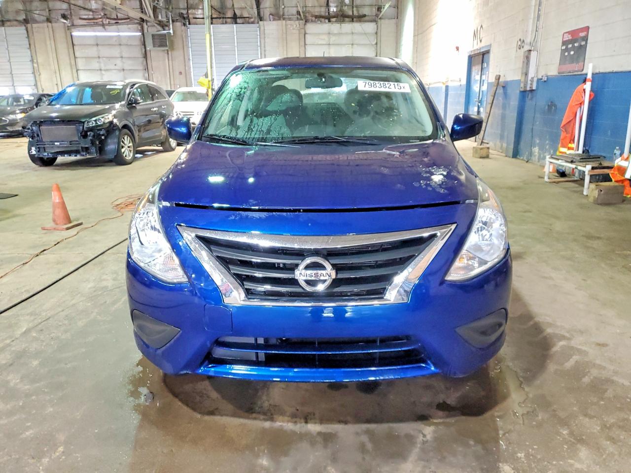 2018 NISSAN VERSA SV photo 13