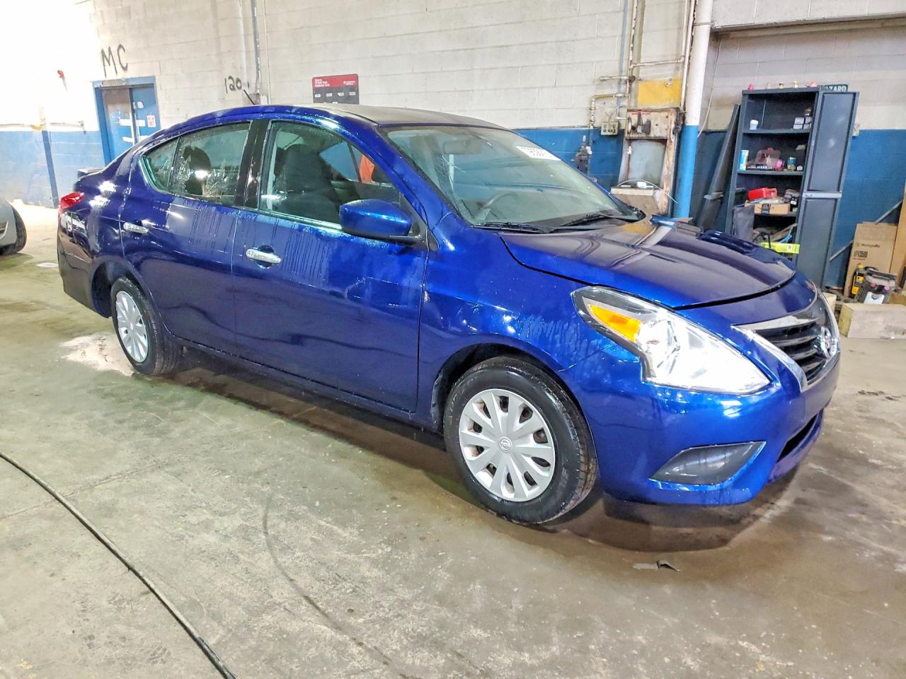 2018 NISSAN VERSA SV photo 10