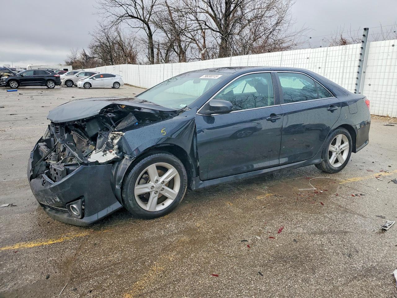 2014 TOYOTA CAMRY