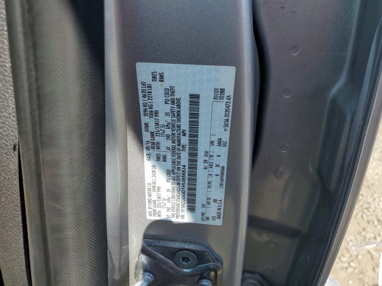 2017 FORD ESCAPE SE photo 13