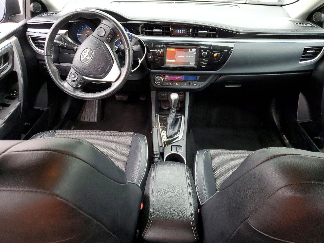 2015 TOYOTA COROLLA S PLUS photo 15