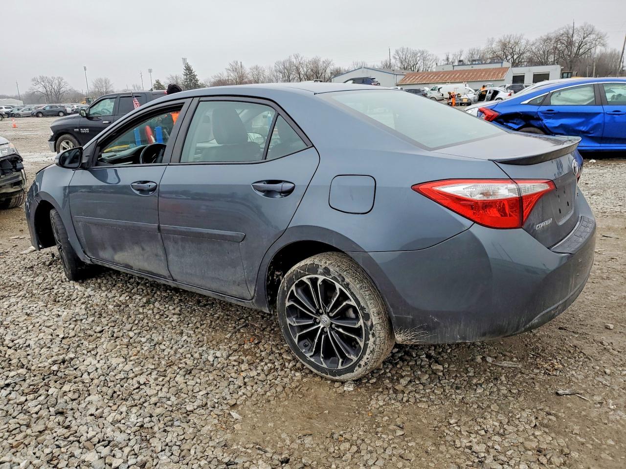2015 TOYOTA COROLLA S PLUS photo 3