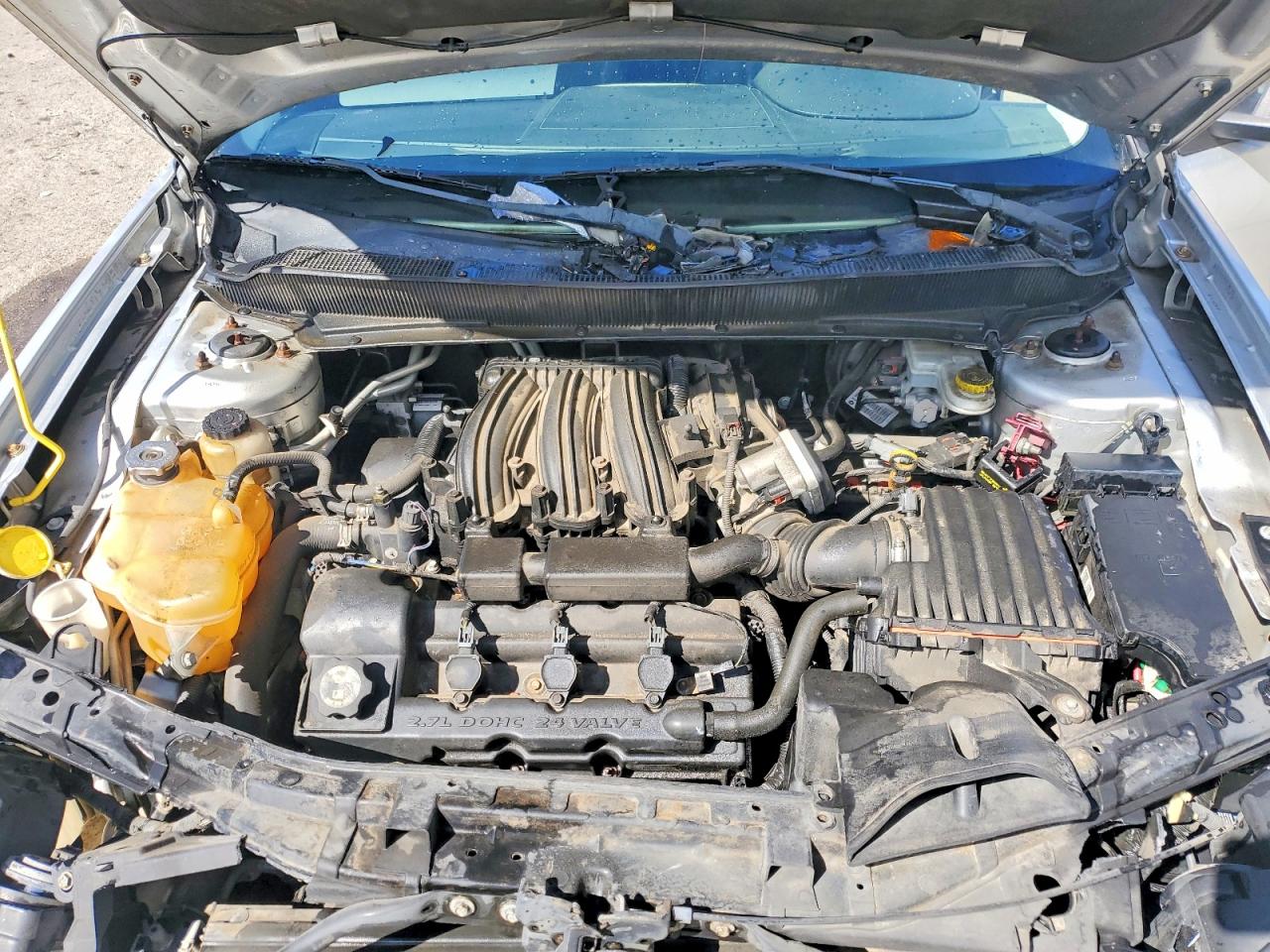 2010 DODGE AVENGER SXT photo 11