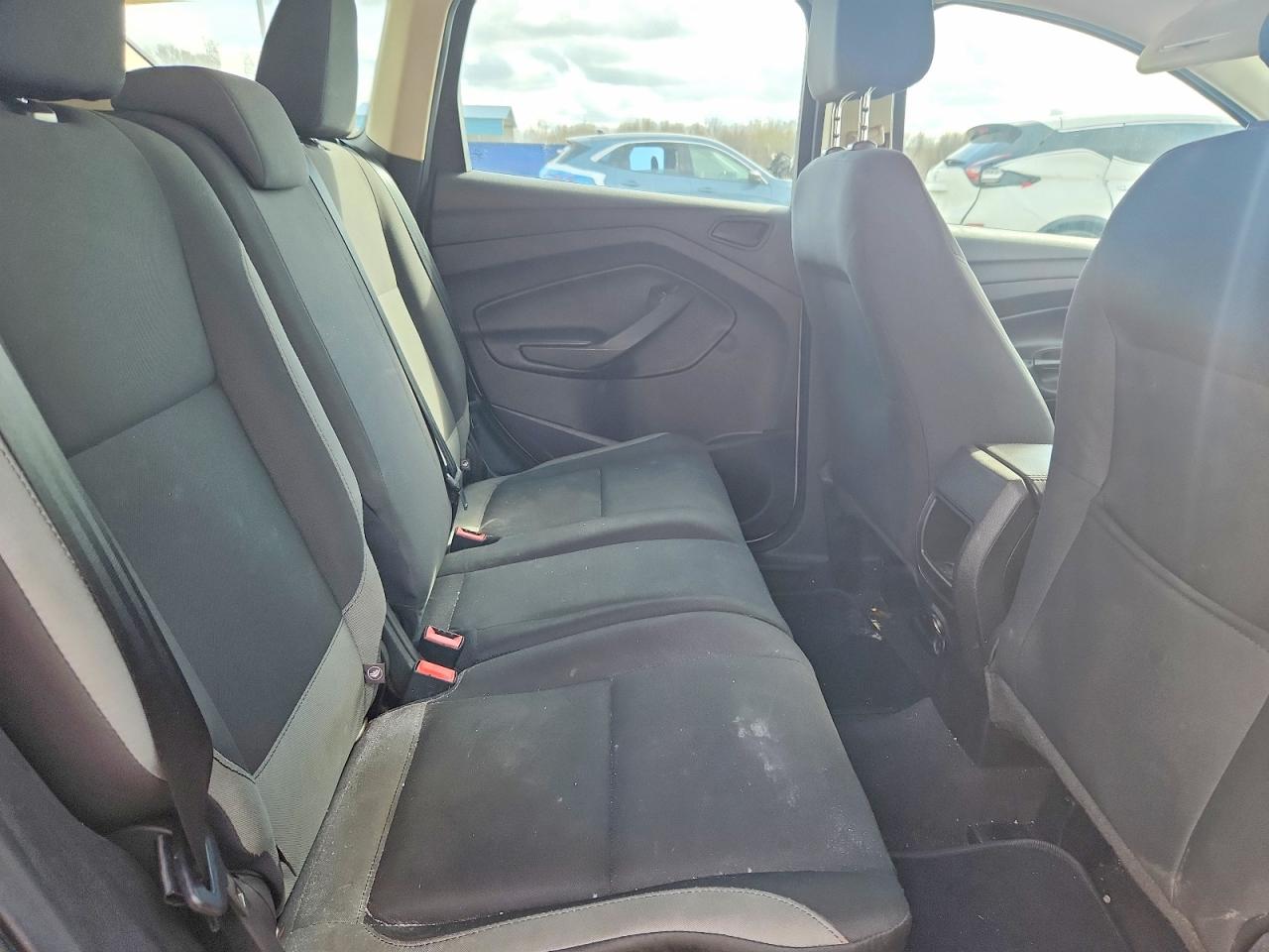 2016 FORD ESCAPE S photo 11