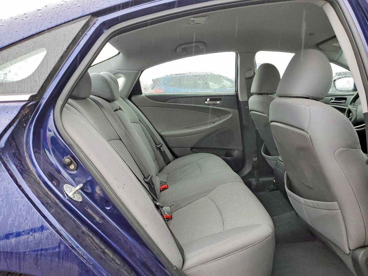2011 HYUNDAI SONATA GLS photo 11