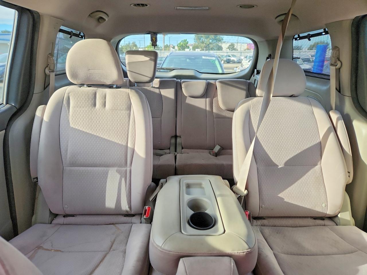 2016 KIA SEDONA LX photo 28