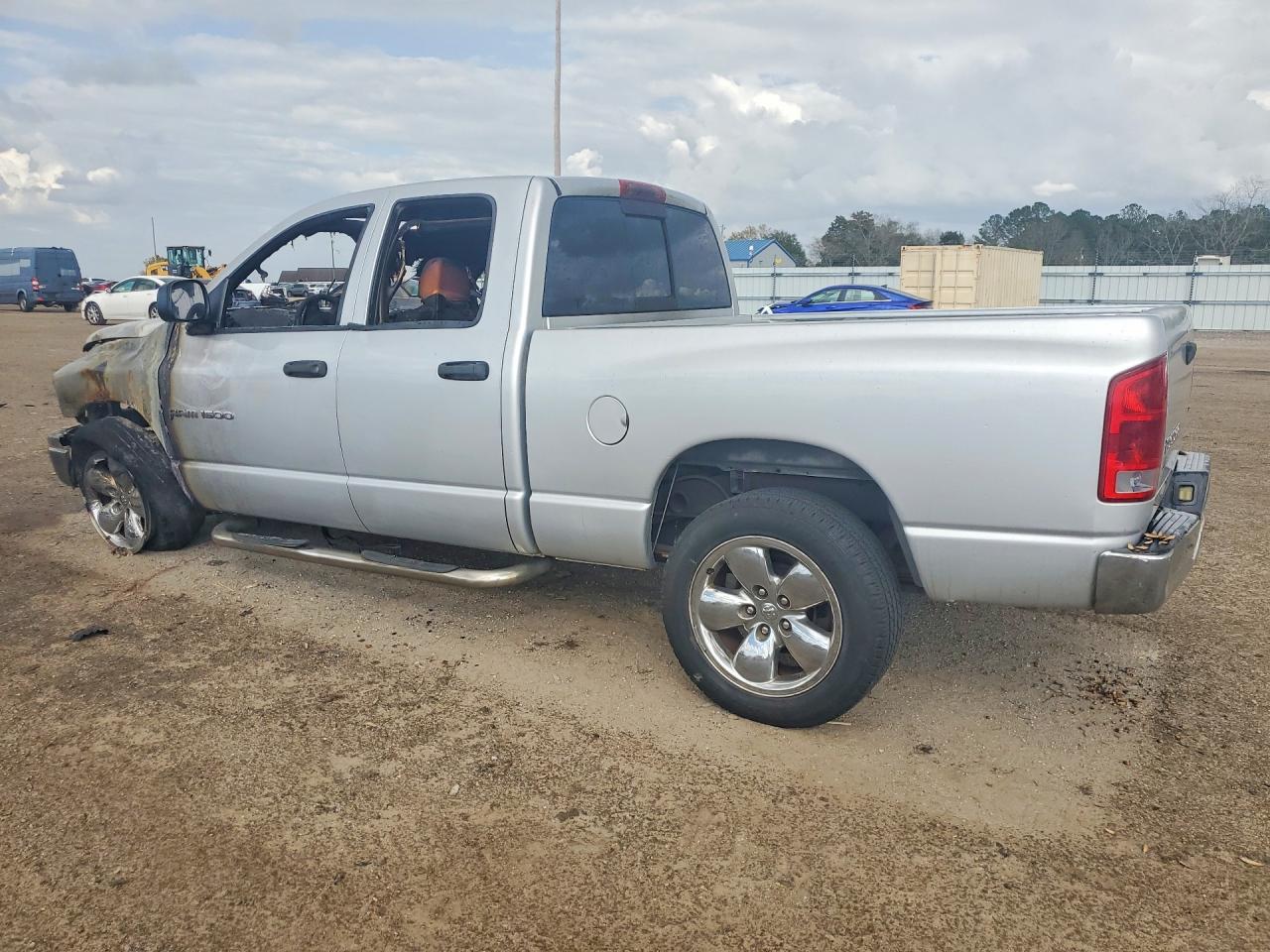 2003 DODGE RAM 1500 ST photo 2