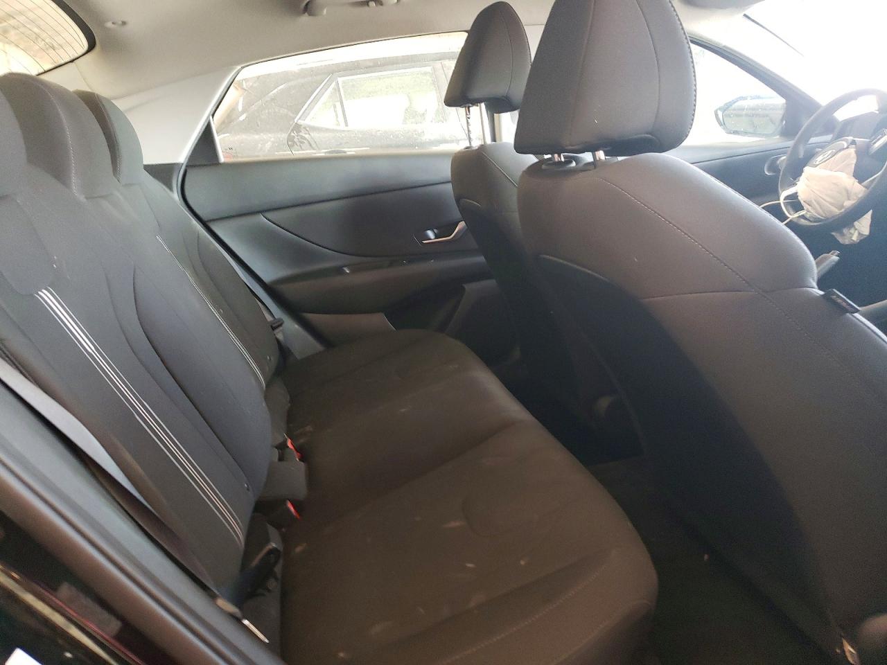 2021 HYUNDAI ELANTRA SEL photo 10
