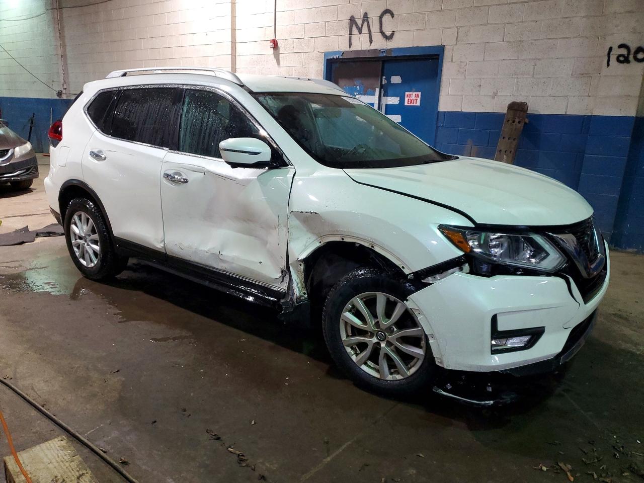 2018 NISSAN ROGUE SV photo 10