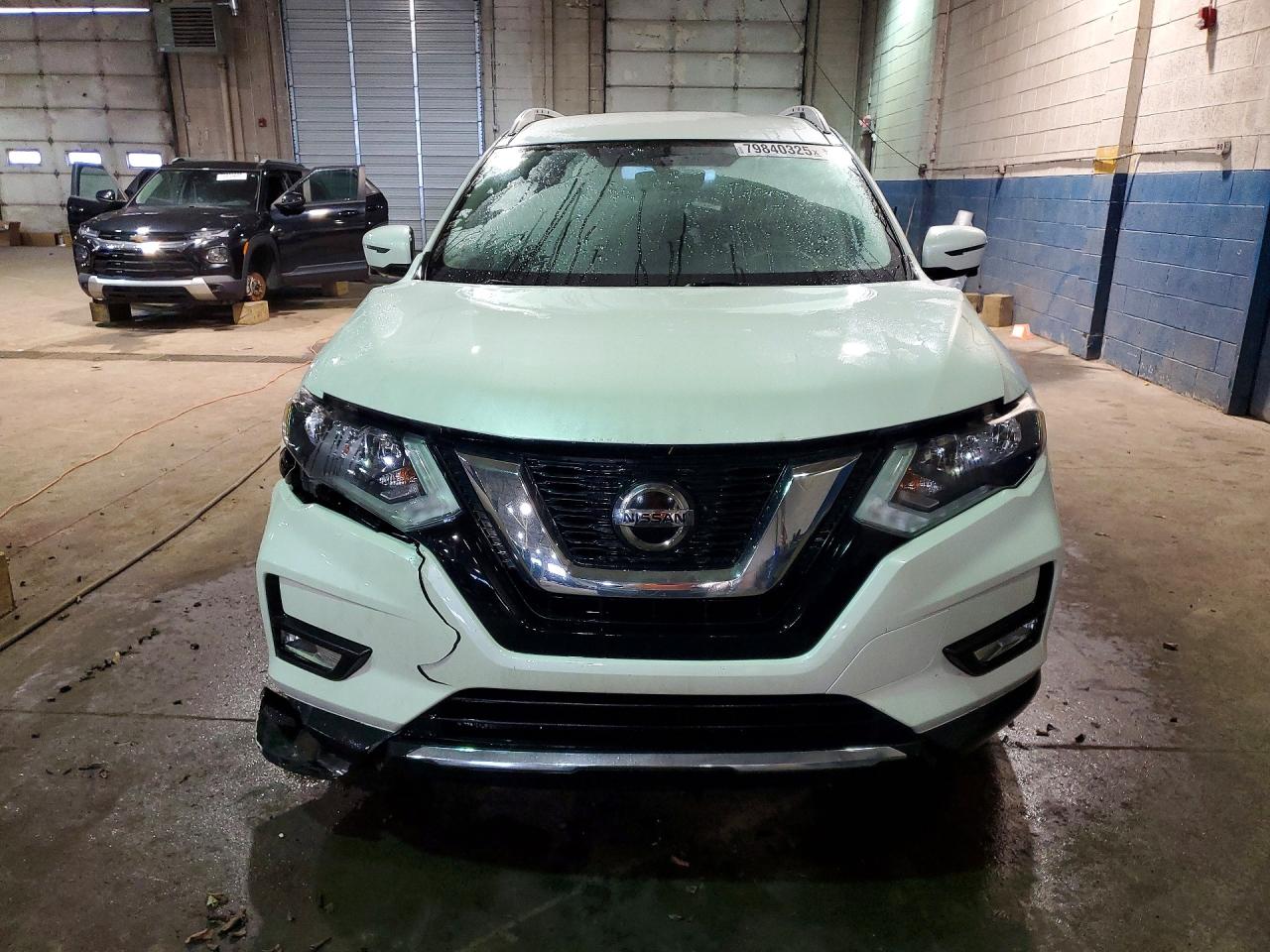 2018 NISSAN ROGUE SV photo 13