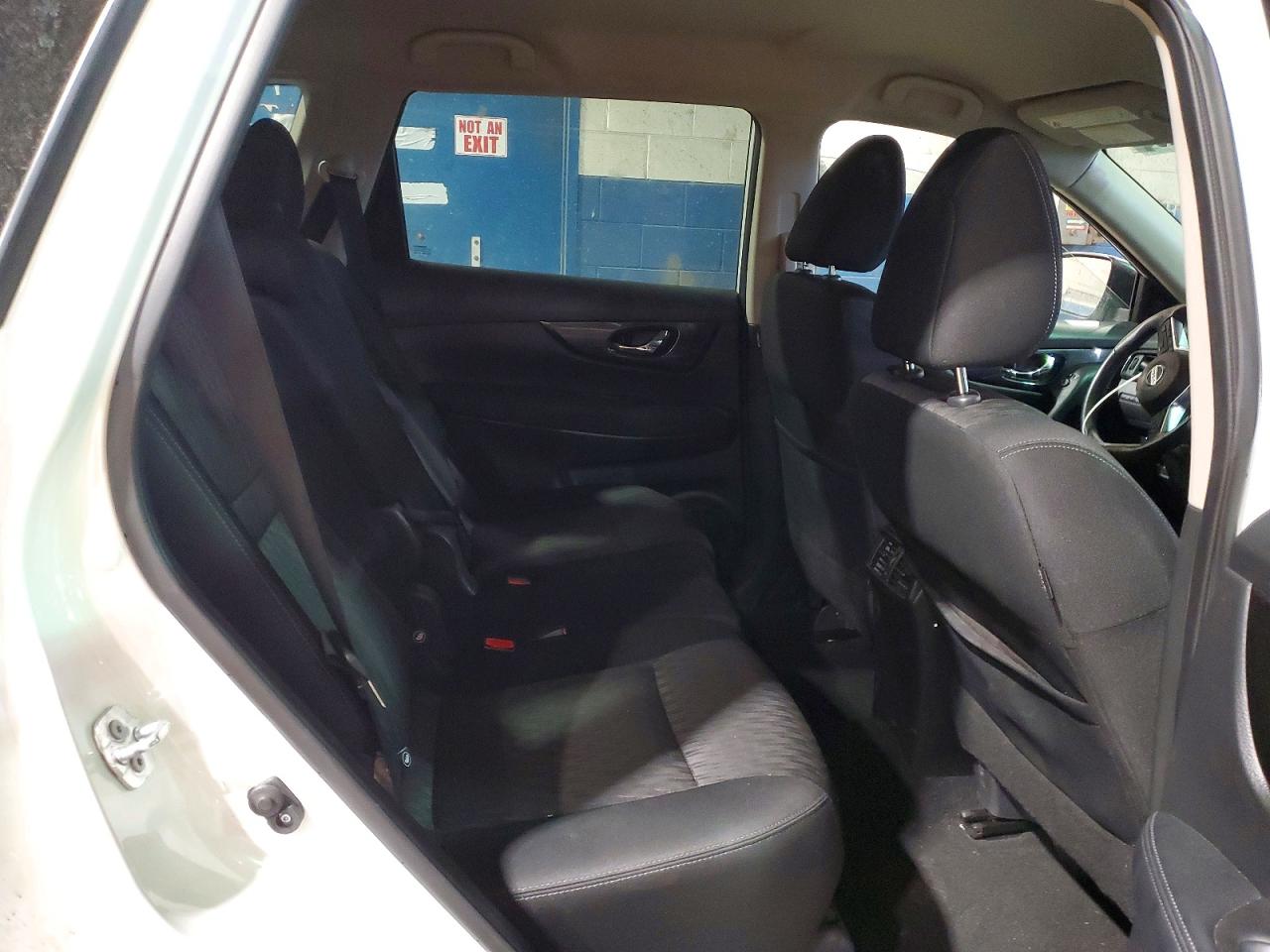 2018 NISSAN ROGUE SV photo 31