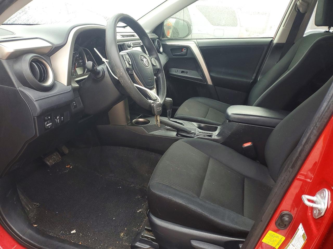 2015 TOYOTA RAV4 LE photo 13