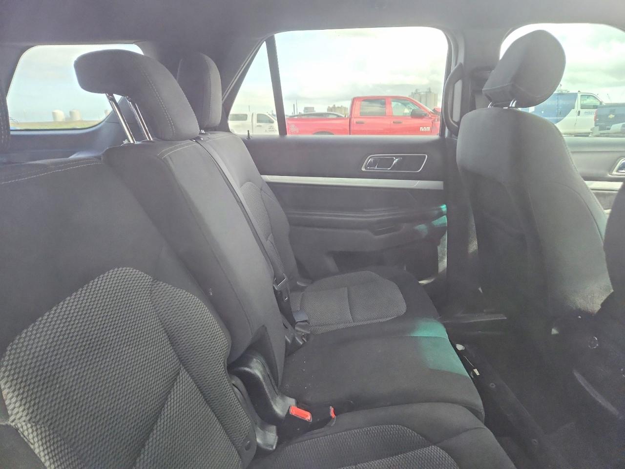 2017 FORD EXPLORER XLT photo 21