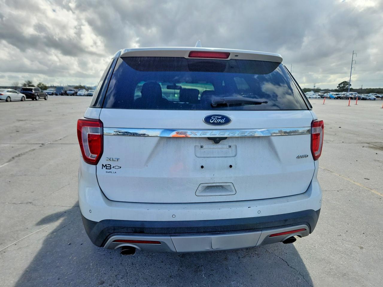 2017 FORD EXPLORER XLT photo 11