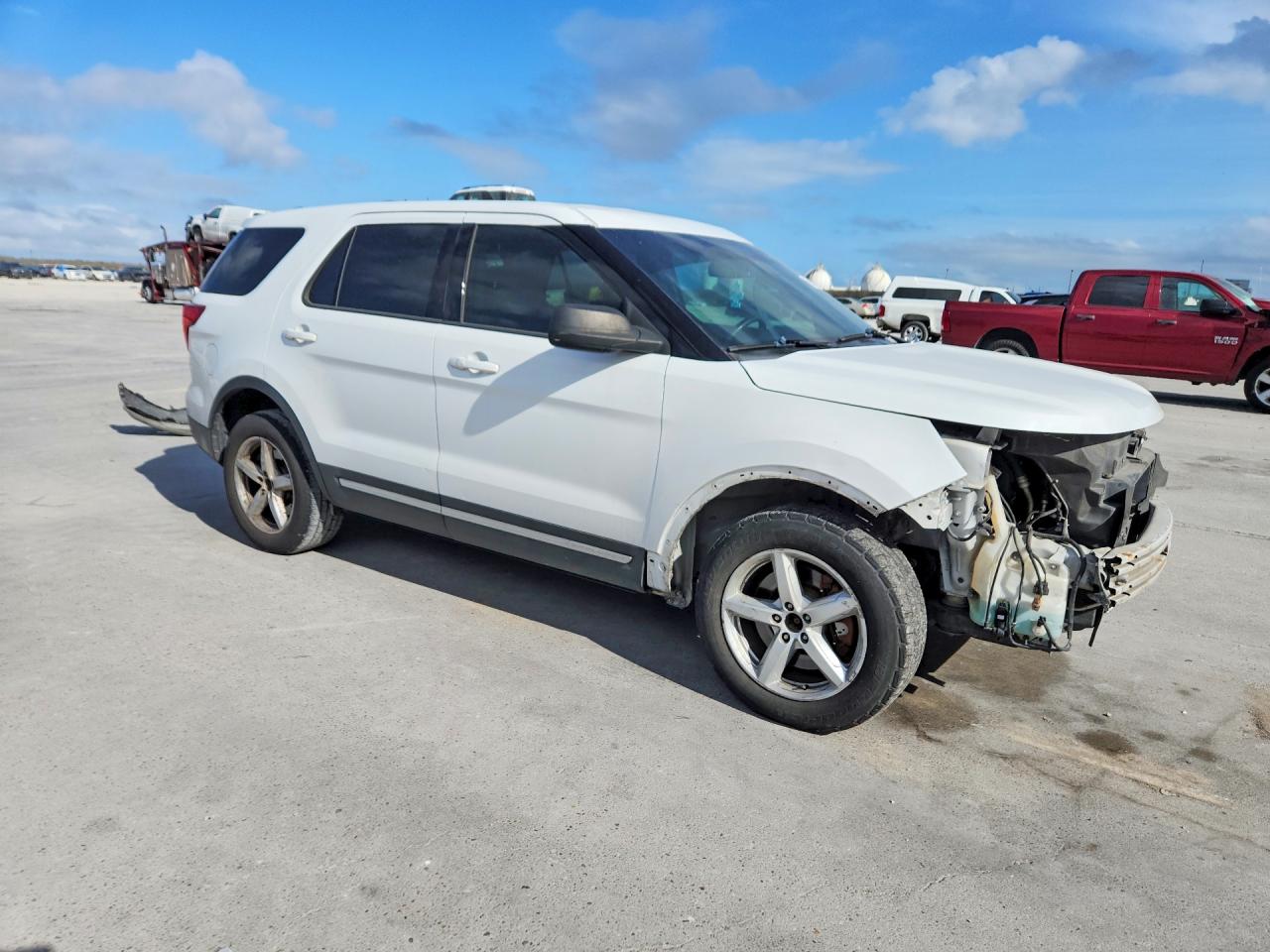 2017 FORD EXPLORER XLT photo 7