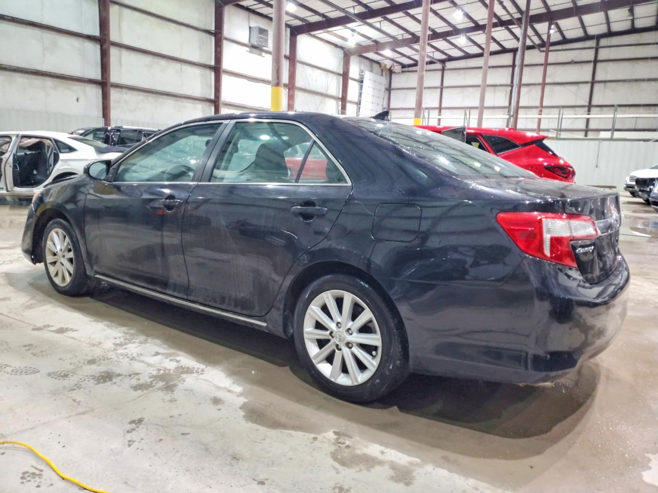 2014 TOYOTA CAMRY XLE V6 photo 3