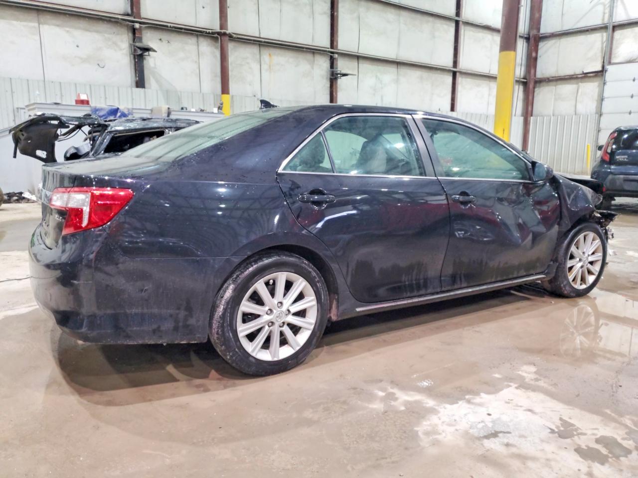 2014 TOYOTA CAMRY XLE V6 photo 5