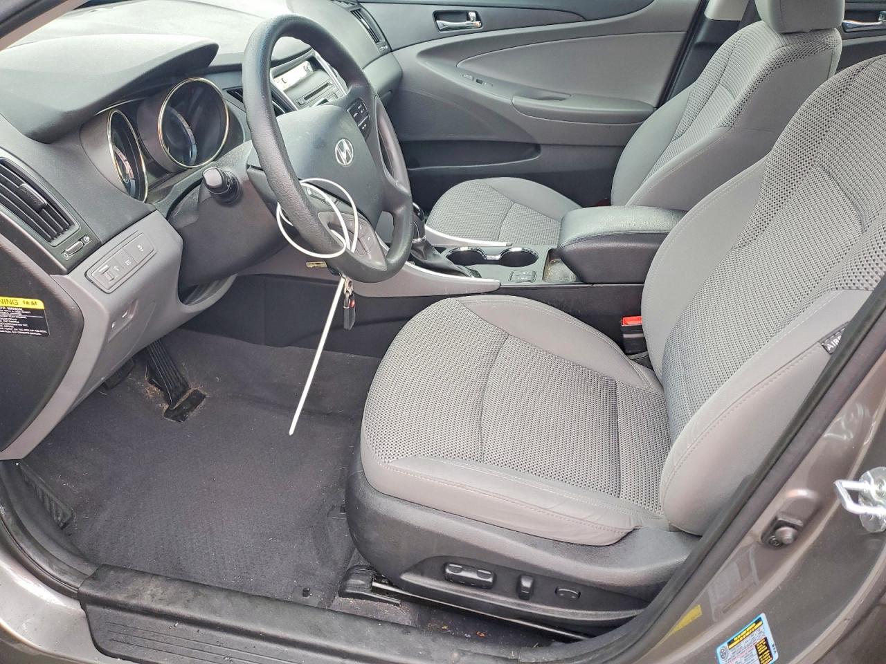 2013 HYUNDAI SONATA GLS photo 7