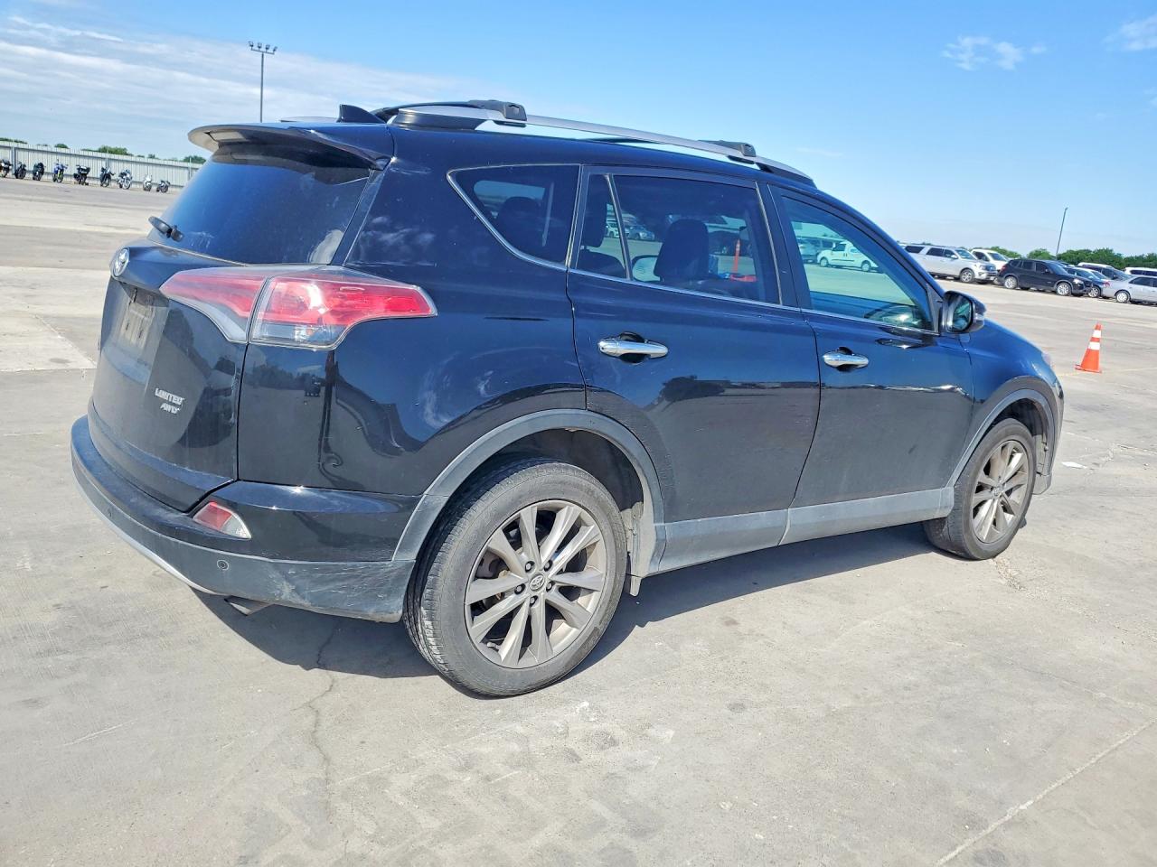 2016 TOYOTA RAV4 LIMITED photo 5